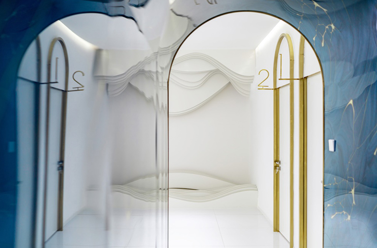 ��ɫ���ݻ�������װ�����