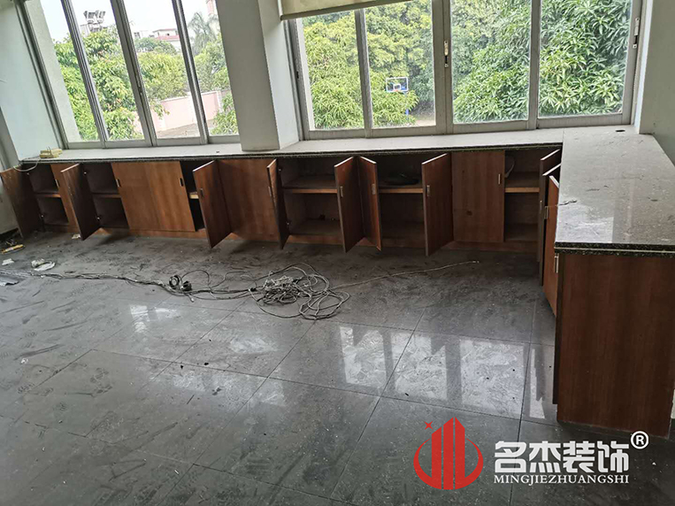 �칫��װ��