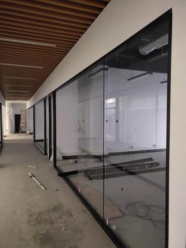 ����װ����ƹ�˾