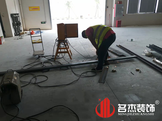 �칫����װ�����