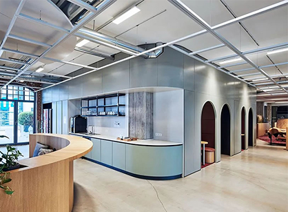 �������޽����ִ������໥�Ž��Ь��Ʒ�ư칫��װ�޿ռ��������ġ���Birkenstock